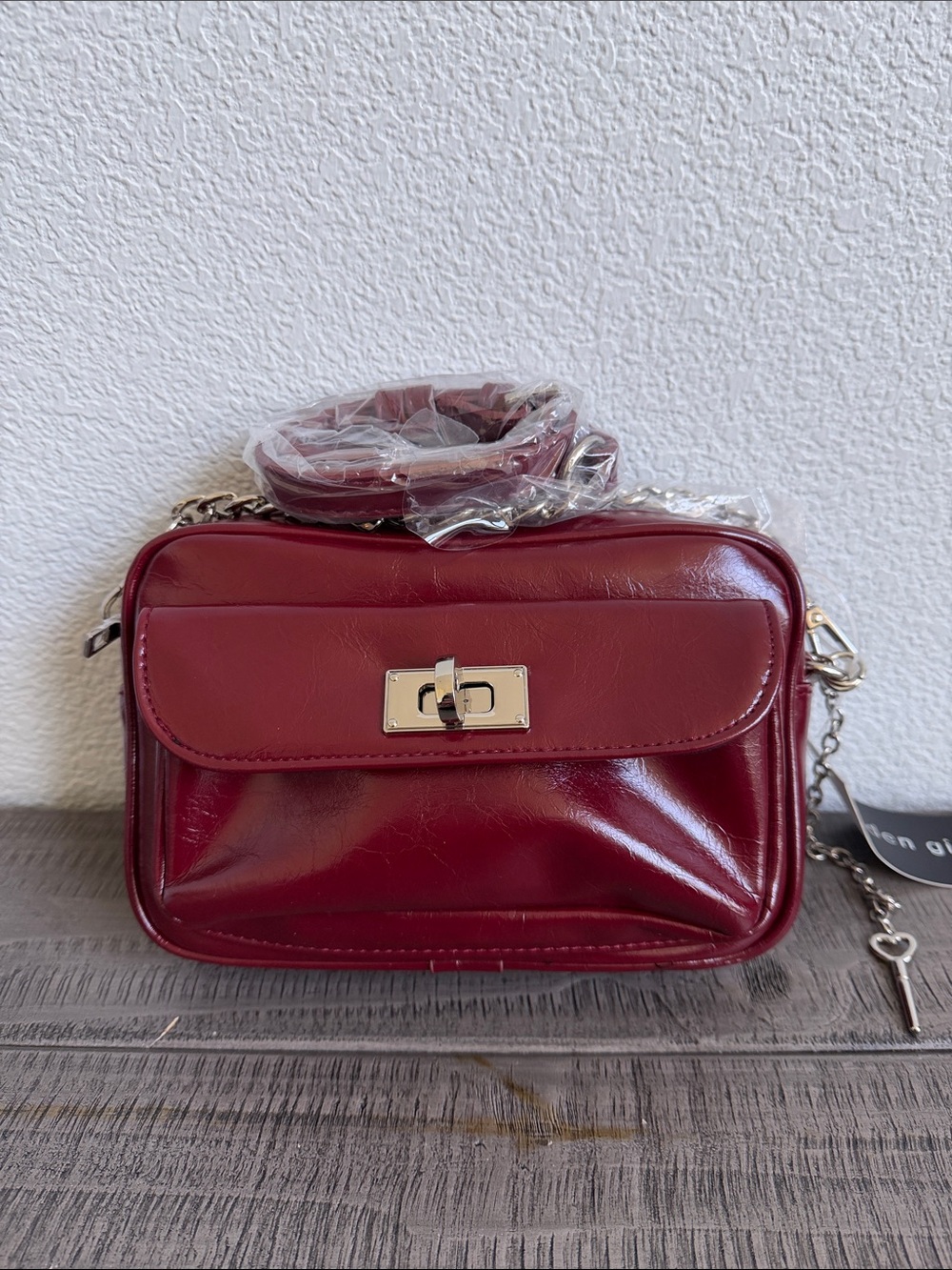 Madden Girl Athena Camera Crossbody Bag in Martoon NWT
